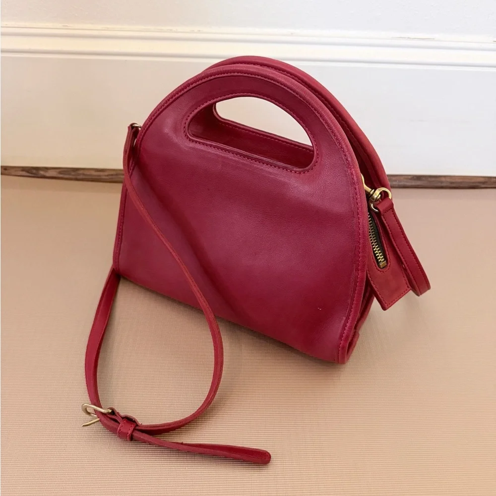 Coach Vintage Carousel Bag 9942 in Red - Picture 2 of 6